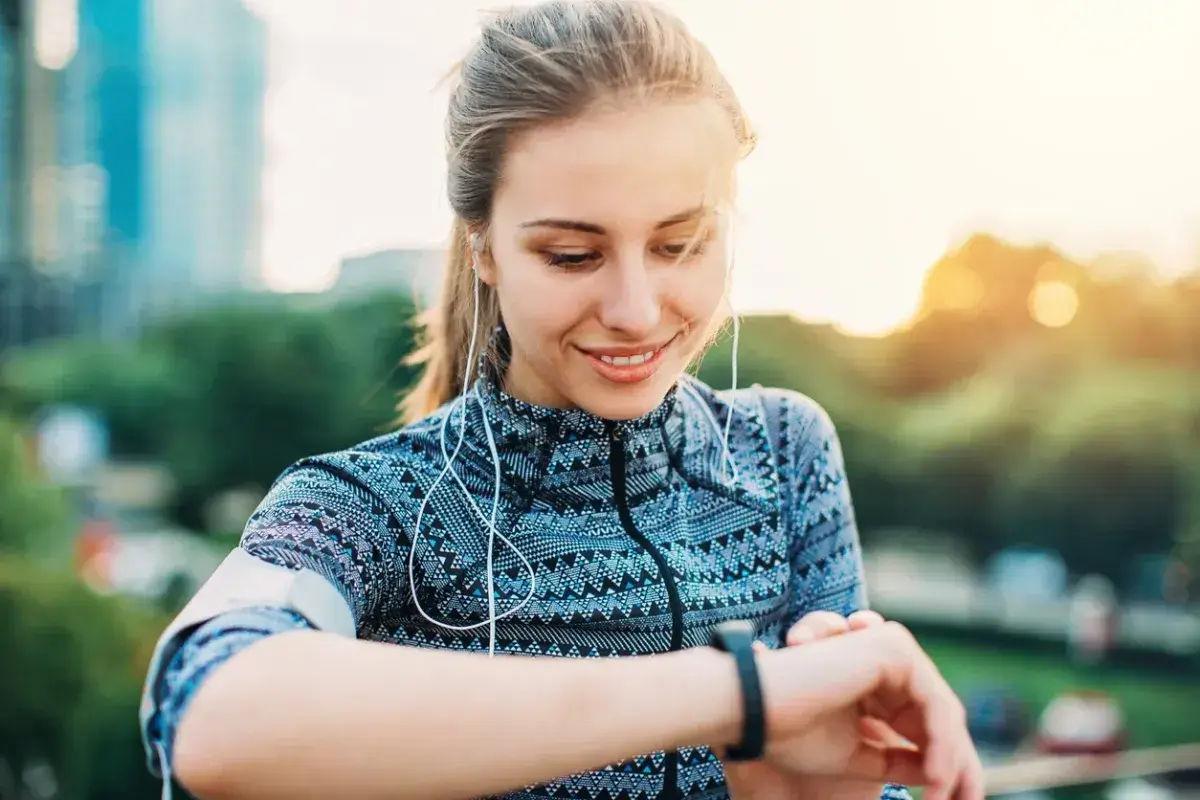 Cover for How Does a Pedometer Help People Reach Their Fitness Goals?